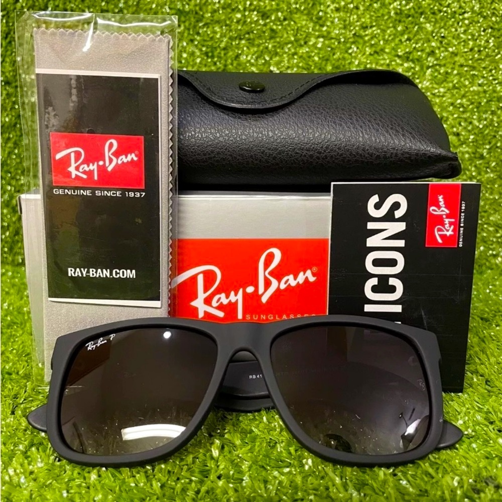 Ray-Ban Justin Sunglasses RB4165 Black Polarized Grey 54mm Lenses